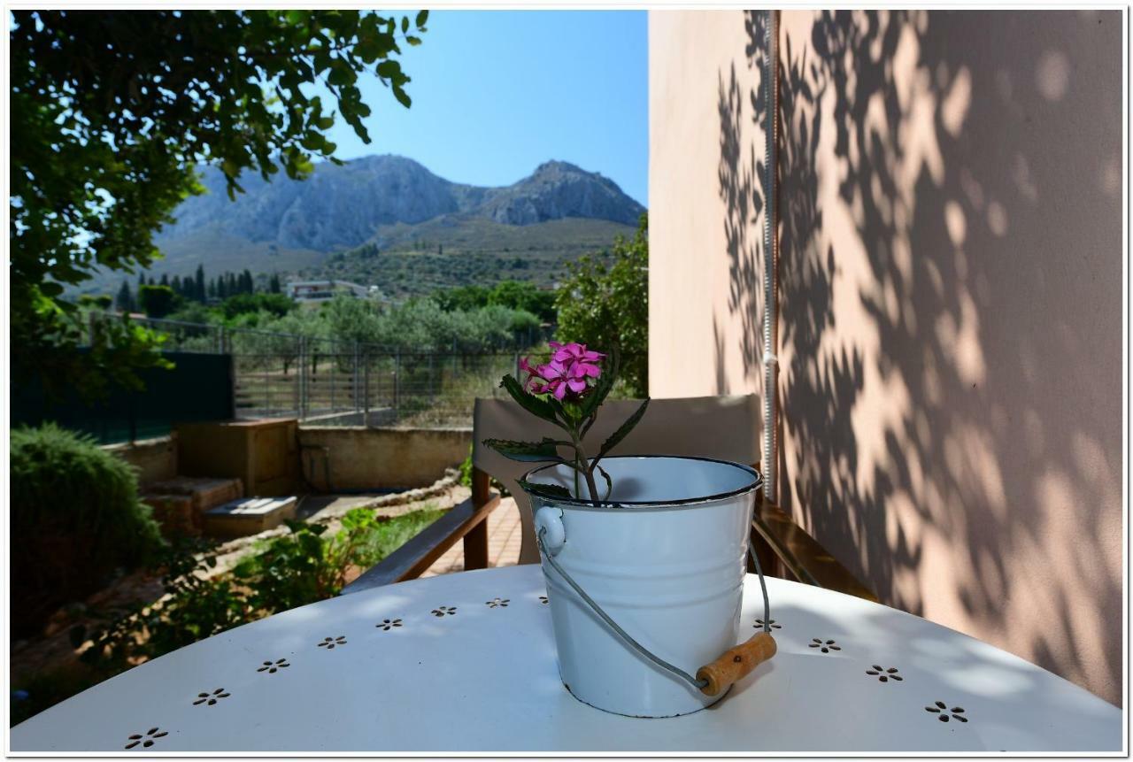 Cozy Home With Great View In Ancient Corinth Bagian luar foto